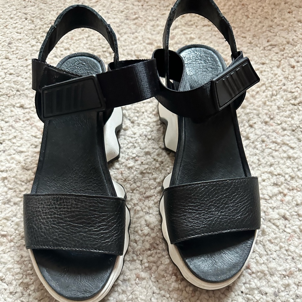 Sorel Leather Sandals